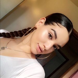 Meet your Posher, Majdouline